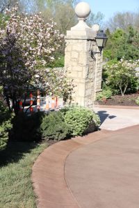 Bomanite licensee Musselman & Hall Contractors installed decorative concrete entry and drives at Parkway Condos in Overland Park, MO, using Bomanite Exposed Aggregate Systems with Bomanite Sandscape Texture.