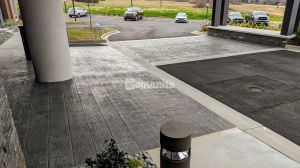 Carolina Bomanite installed Bomanite Imprint Systems to create the porte cochere, entrance, and amenity areas at the Courtyard by Marriott in Mauldin, South Carolina, providing a decorative concrete hardscape with stunning results.